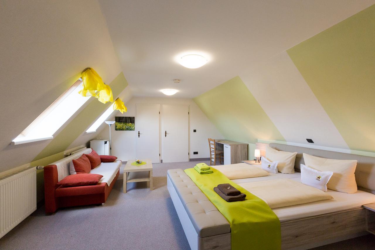 Kraeuterhotel Garni Zur Klostergrotte Nohra  Luaran gambar