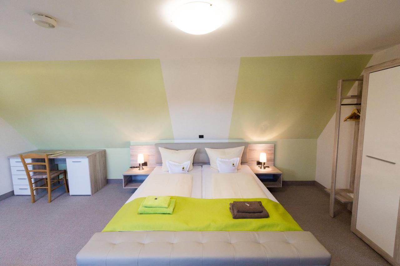 Kraeuterhotel Garni Zur Klostergrotte Nohra  Luaran gambar